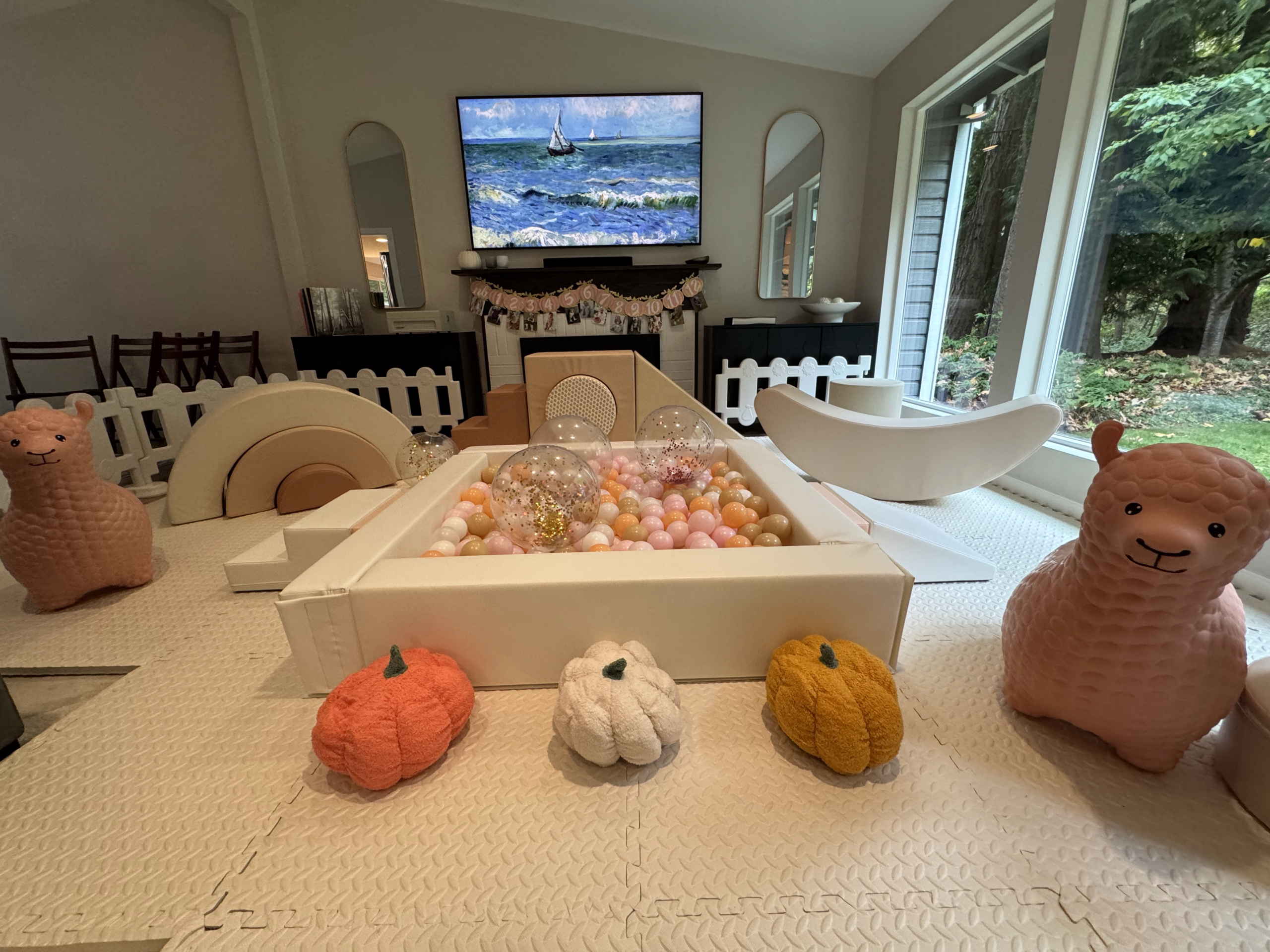 THE PEACH PIXIE