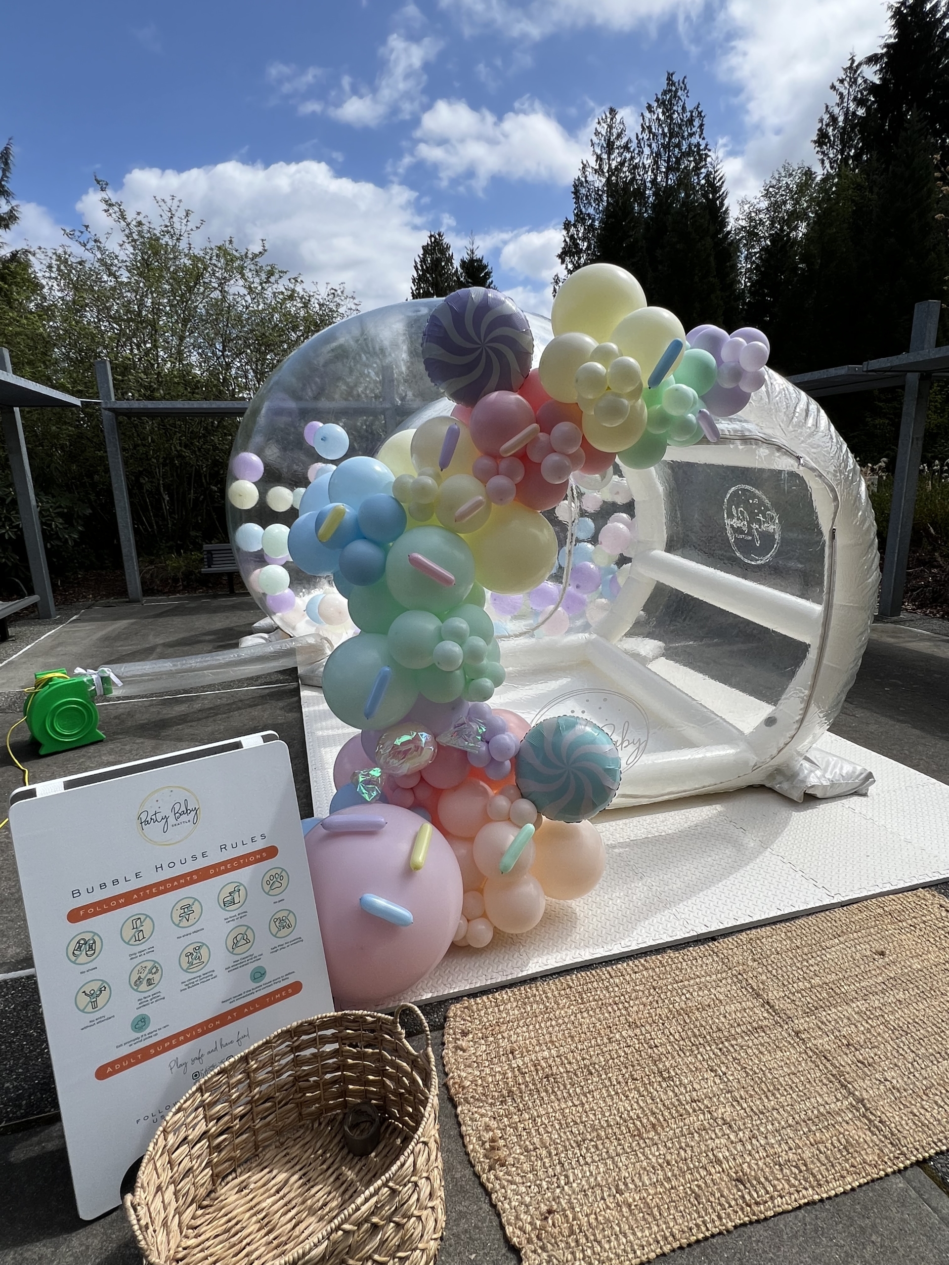 THE BUBBLE HOUSE