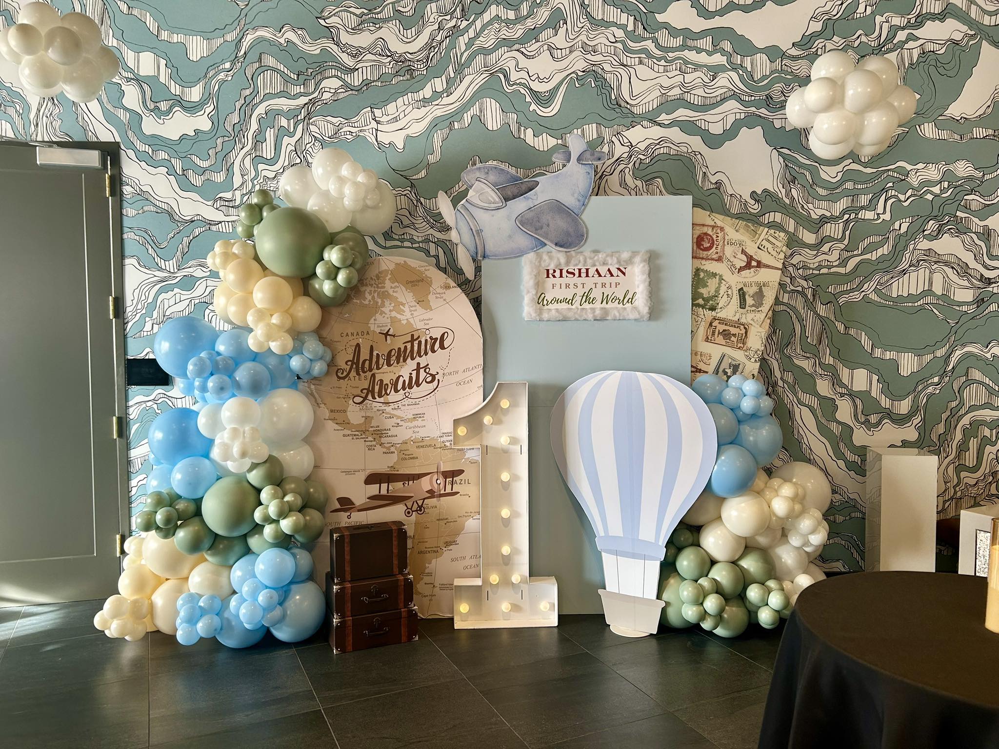 Birthday Balloon Decor - Party Baby Seattle
